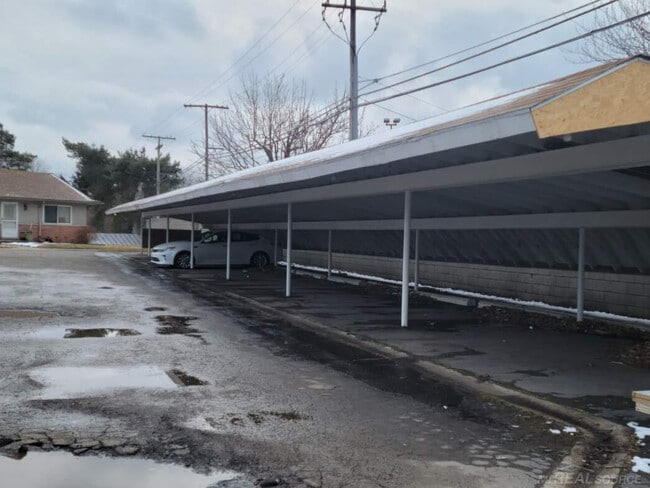 Photo - 22700 Stair St Unidad 3