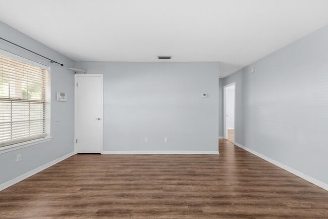 Photo - 10150 Guidy Ln