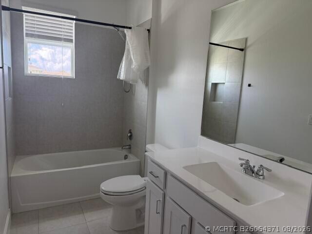 Photo - 220 SE Woodbark St