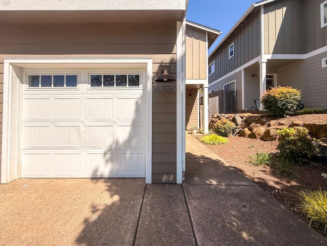 Photo - BIGFIR1069-1071 Unit 1069