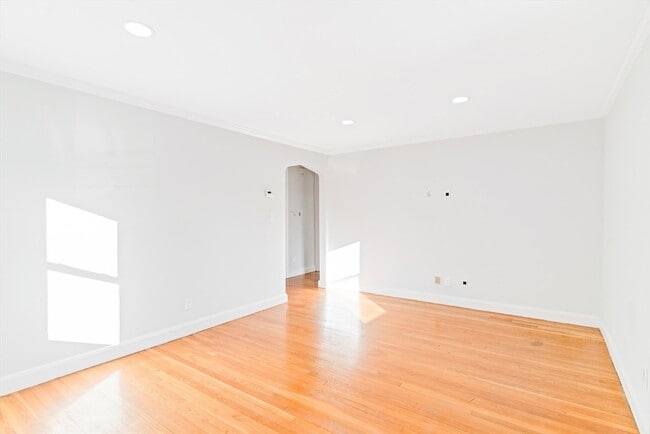 Photo - 126 Washington Ave Unit 2