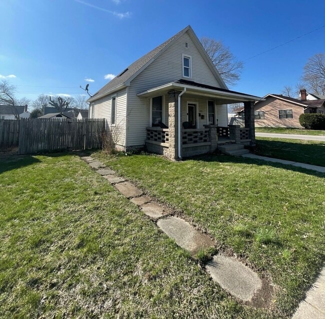 Building Photo - 1002 S 20th St