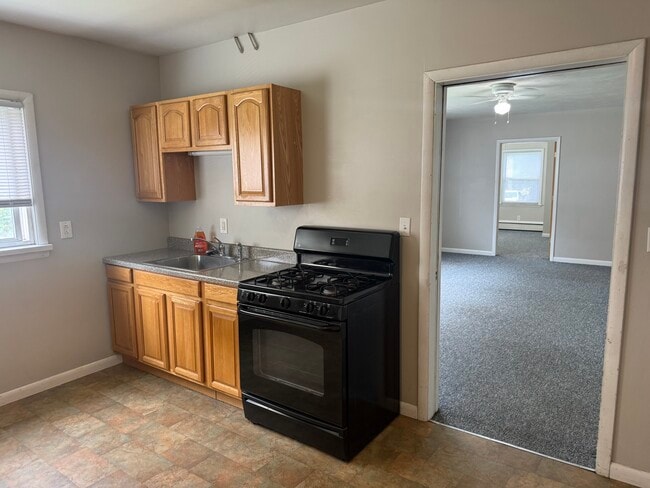 Photo - 182 Van Anden St