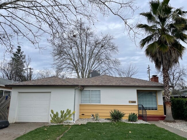 Building Photo - 1030 Lincoln St