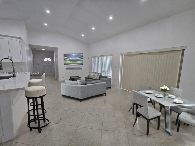 Photo - 15160 SW 128th Ave