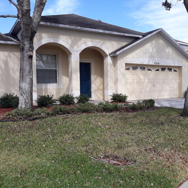 FANTASTIC HUGE 3 BEDROOM 2 BATH HOME ON CU... - FANTASTIC HUGE 3 BEDROOM 2 BATH HOME ON CU...