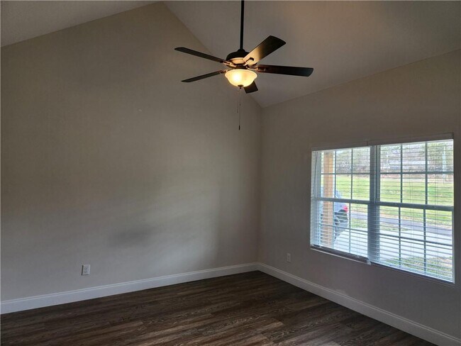 Photo - 1360 Castleberry Bridge Rd