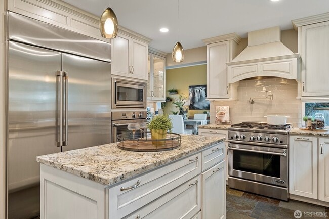 Photo - 1016 SE 11th Pl