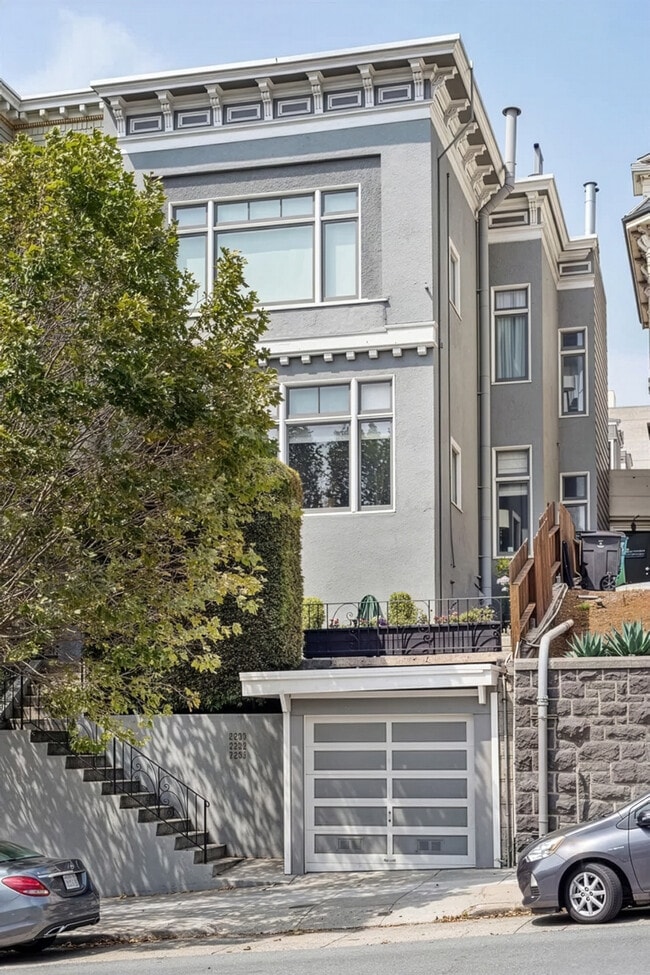Photo - 2232 California St Unit Pacific Heights Victorian Flat