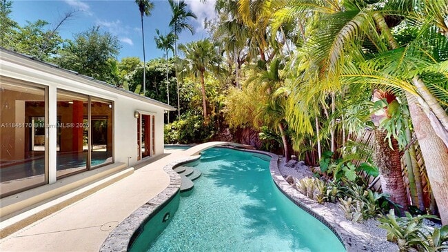 Photo - 2490 Trapp Ave