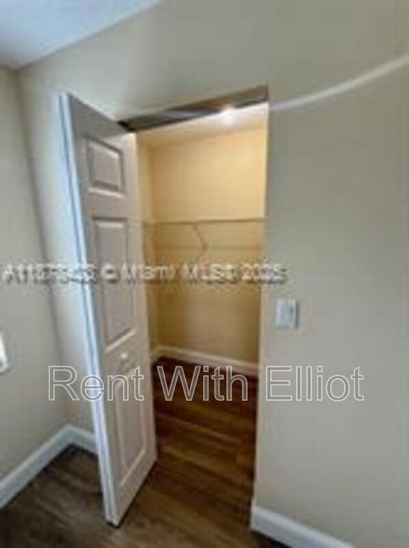 Photo - 11561 SW 51st St