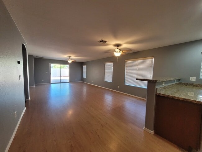 Photo - 15450 W Mercer Ln
