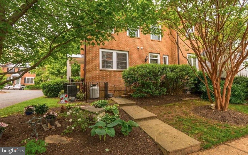 Photo - 5 Piedmont Dr