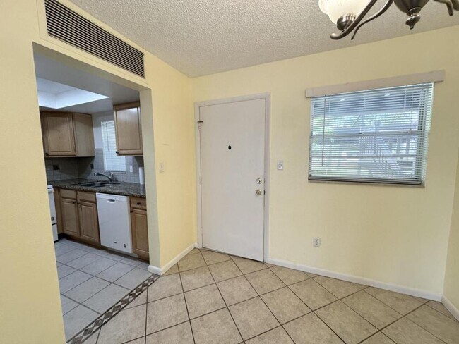 Photo - 4533 Marine Pkwy