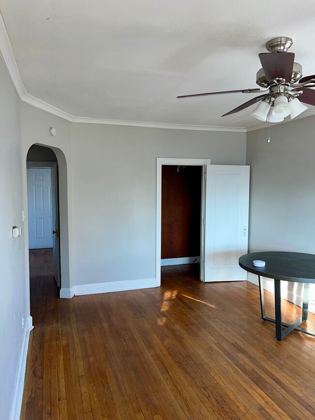 Photo - 1614 Arlington Ave Unit 4