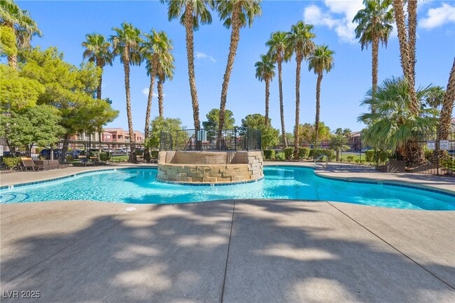 Photo - 4730 E Craig Rd Unidad 1005