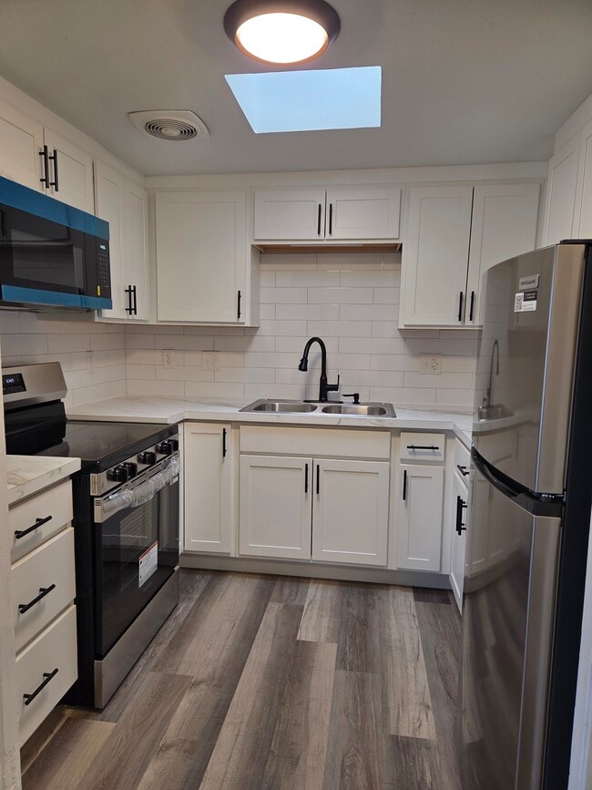 Photo - 763 Douglas St Unit 763 Douglas