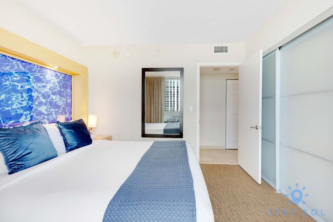 Photo - 18683 Collins Ave Unit ID1227498P