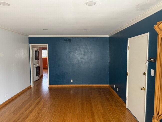 Photo - 1227 E 1st St Unit 2F