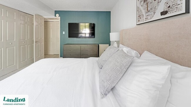 Photo - 6220 Springhill Dr Unidad 9300-204