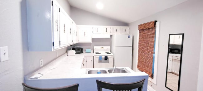 Photo - 107 E Venus Ln Unit 1