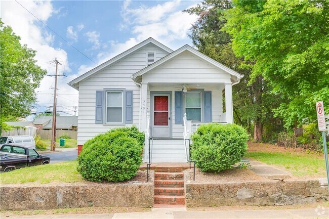 Building Photo - 3401 Rosewood Ave Rental