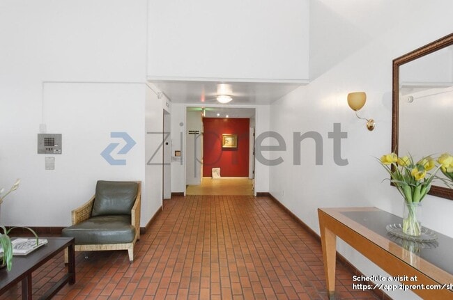 Photo - 4295 Vía Arbolada