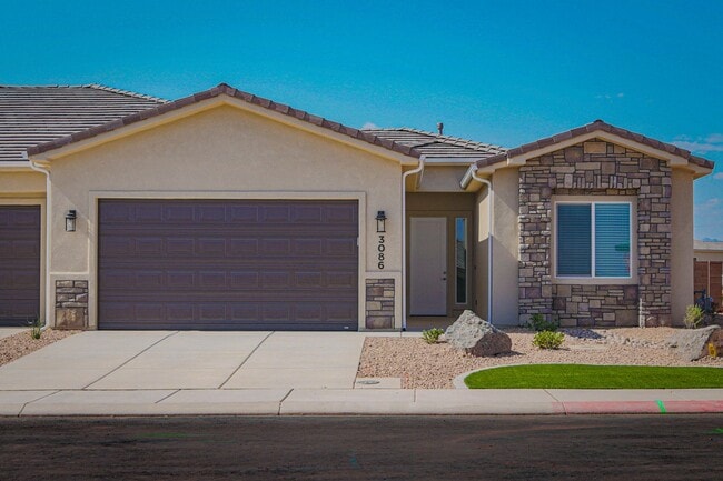 Building Photo - New Townhome in Hurricane