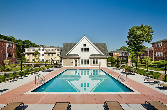Building Photo - Ridgecrest Village Rental