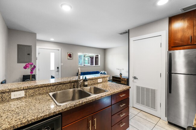 Photo - 202 N Fremont Ave Unit 7