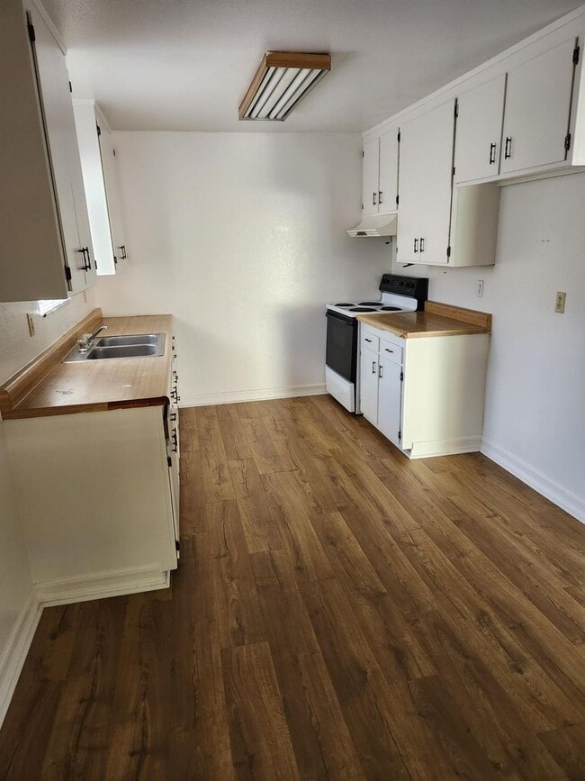 Photo - 1006 2nd St