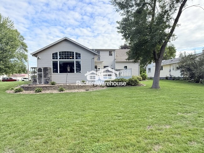 Photo - 840 Park Ave