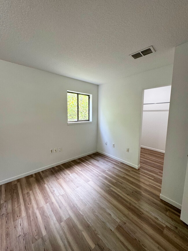 Photo - 1029 Ulysses Ave SE