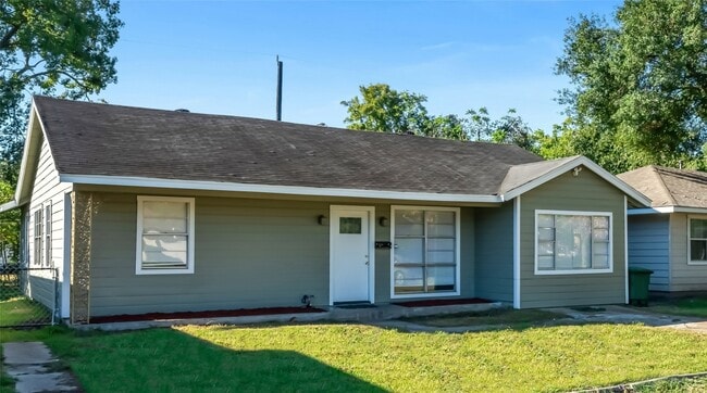 Photo - 3122 Nita St