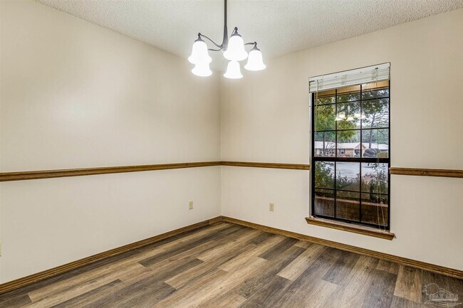 Photo - 6327 Heart Pine Dr