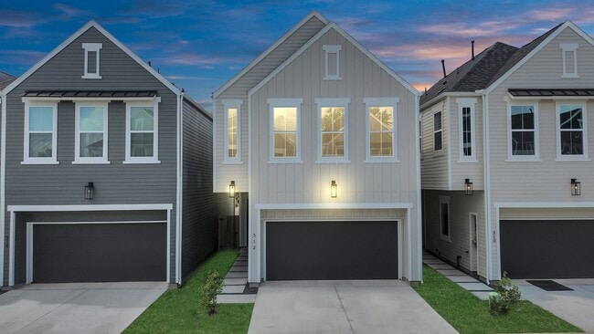Building Photo - 311 Charlock St