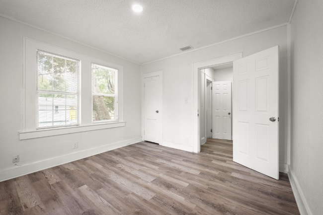 Photo - 3524 Boulevard Unit 4