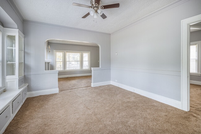 Photo - 438 E 152nd St