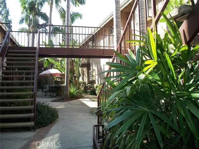 Building Photo - 12512 Penn St Unit S