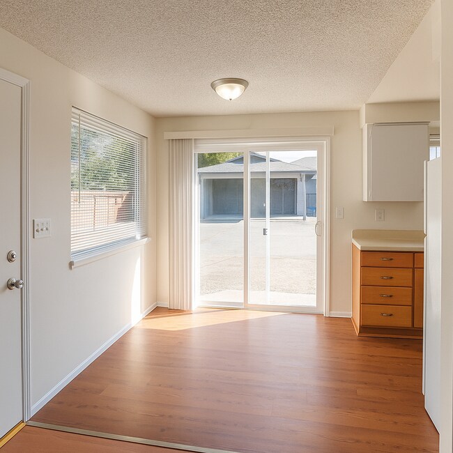 Photo - 2 bedroom 1 bath, pet-friendly, duplex uni... Unidad 552