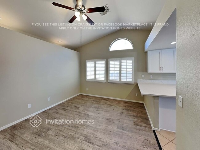 Photo - 4512 Crimson Leaf Dr