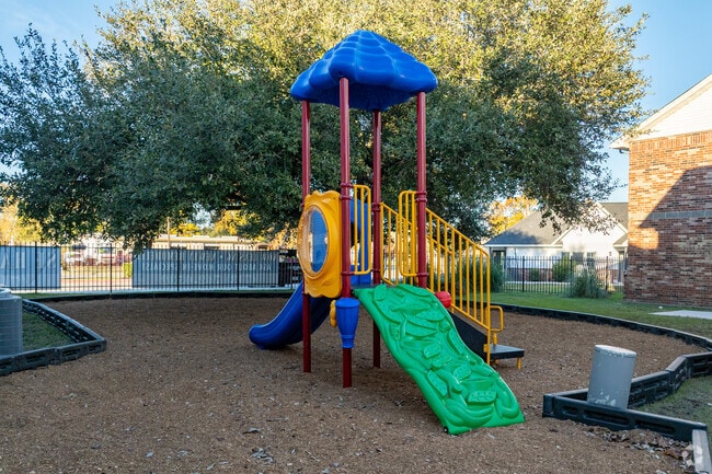 Playground - Meadowbrook Plaza Apartments