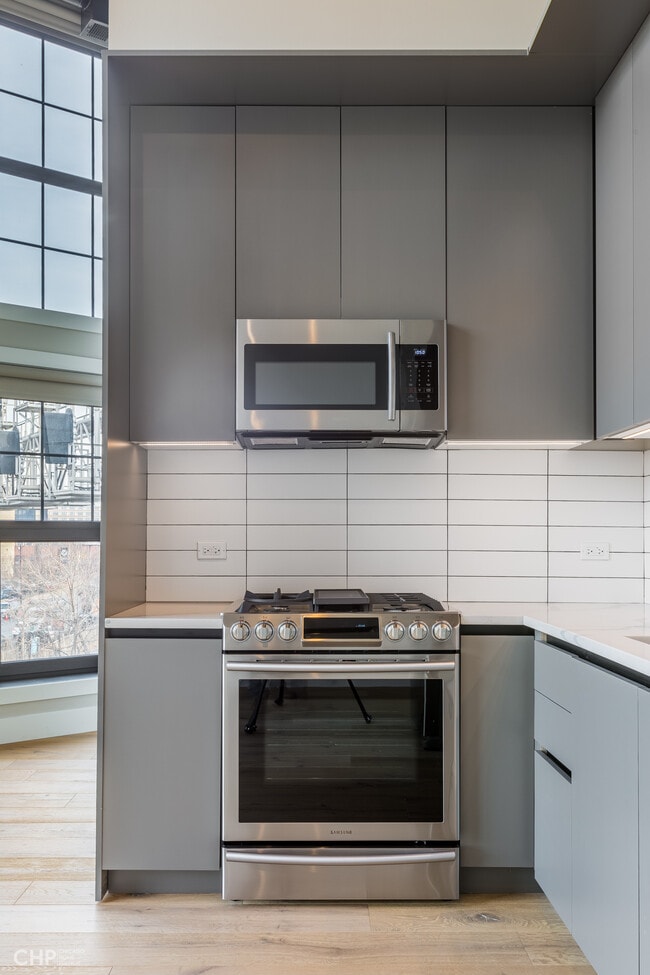 Photo - 729 N Sangamon St Unit 410