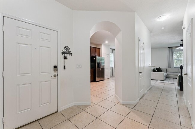 1356 Scarlet Oak Loop