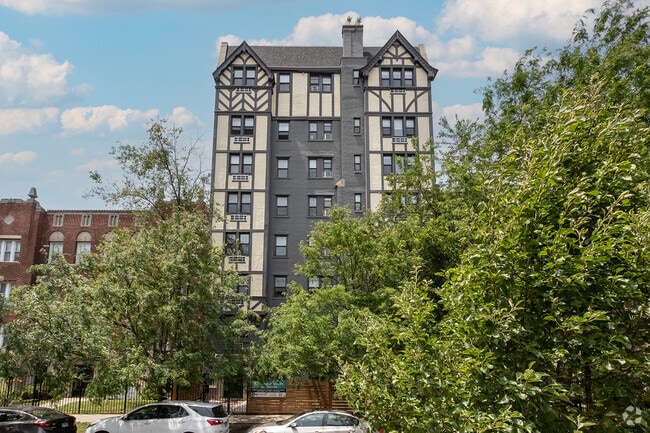 Building Photo - 5718 N Winthrop Ave Unit 712 Rental