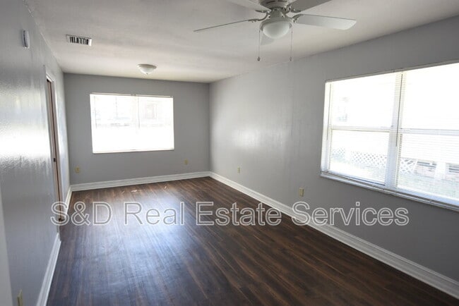 Photo - 1107 King Ave