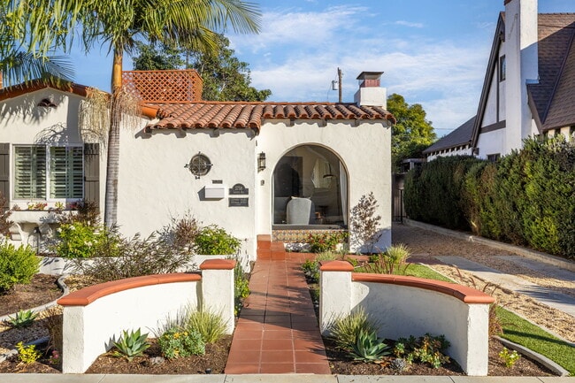 Photo - 3758 Gaviota Ave