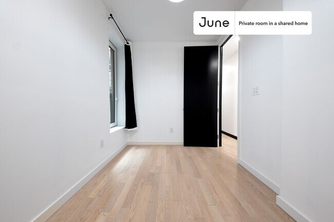 Room in Shared 4 bed/2 bath home in Ditmas Park