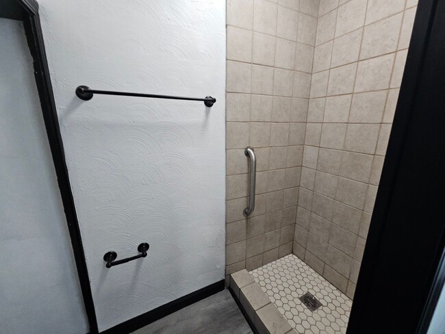 Photo - Fully Updated 4-bedroom 2 bath house for r...