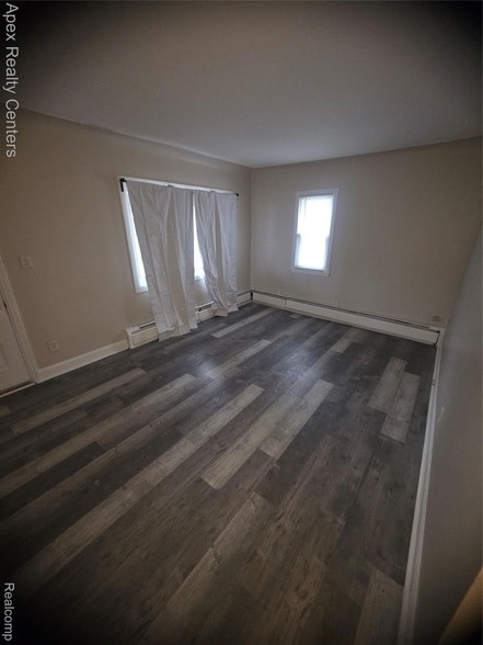 Photo - 8656 Nightingale St